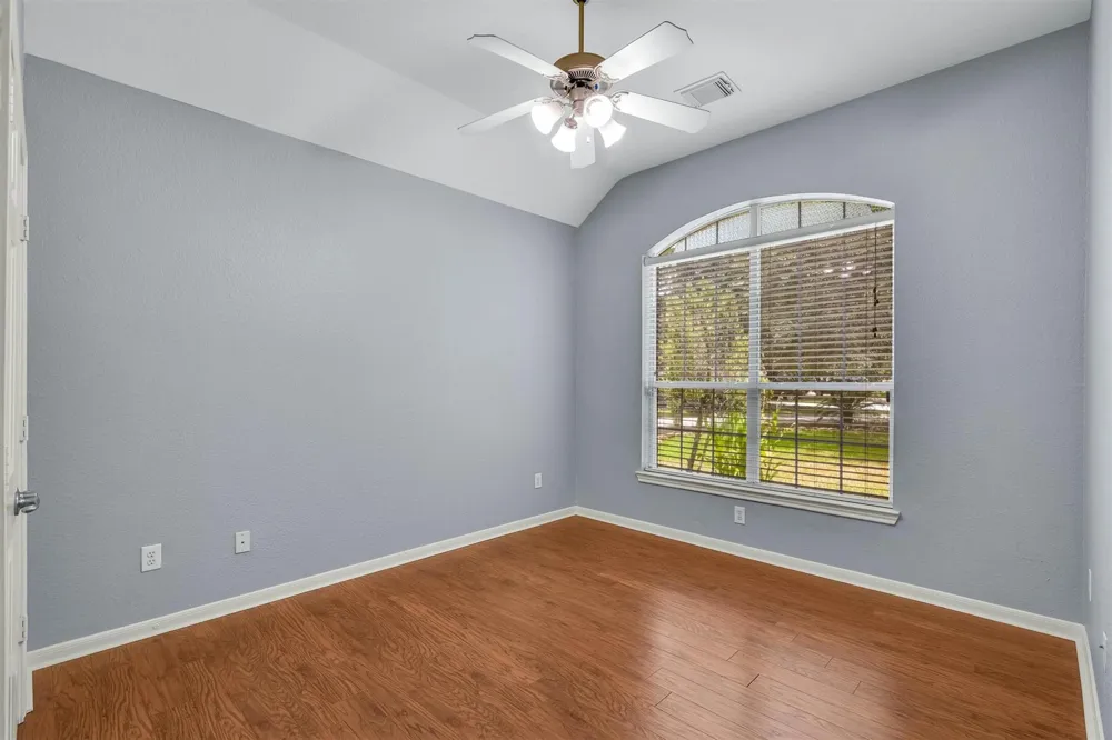 7 Caelin Court The Woodlands, TX 77382