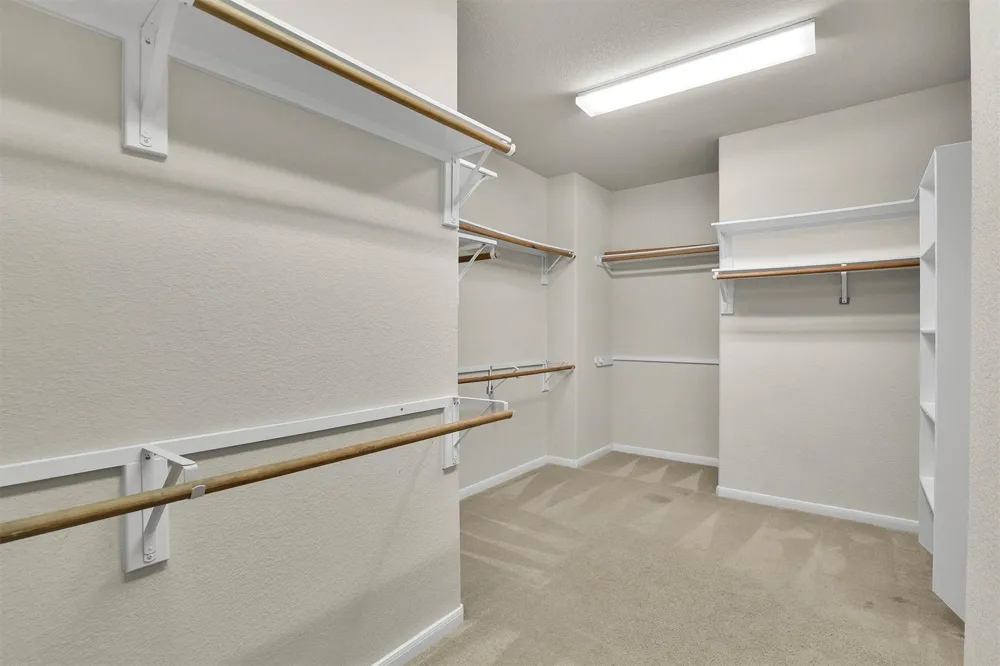 7 Caelin Court The Woodlands, TX 77382