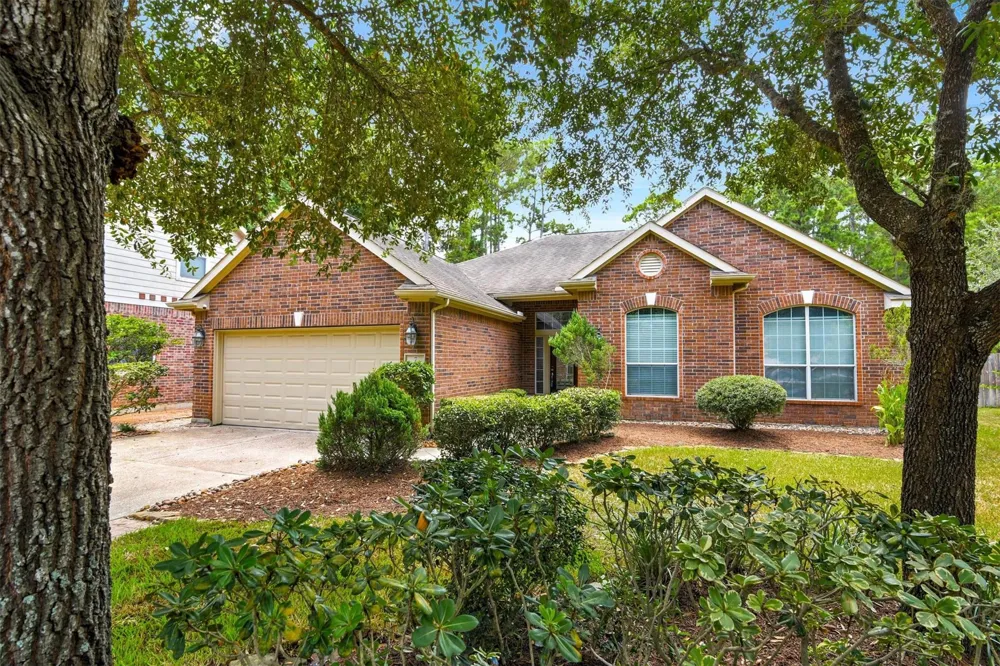 7 Caelin Court The Woodlands, TX 77382