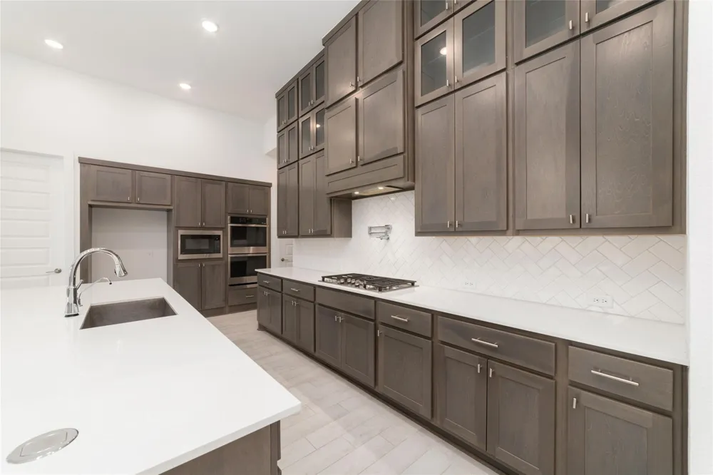 32018 Crested Knoll Court Fulshear, TX 77441