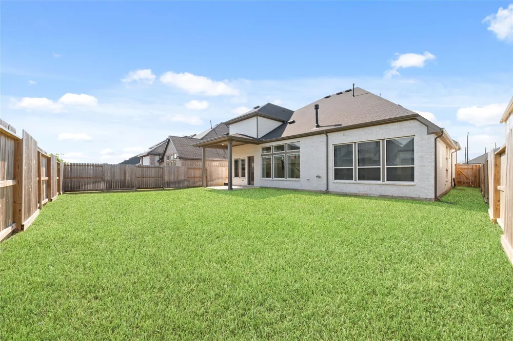 32018 Crested Knoll Court Fulshear, TX 77441