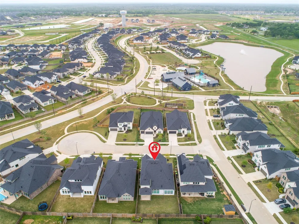 32018 Crested Knoll Court Fulshear, TX 77441