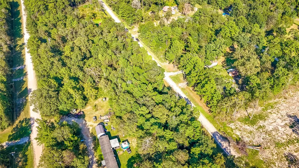 27 Timber Grove Livingston, TX 77351