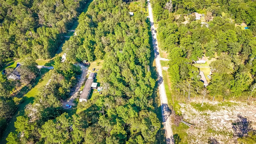 27 Timber Grove Livingston, TX 77351