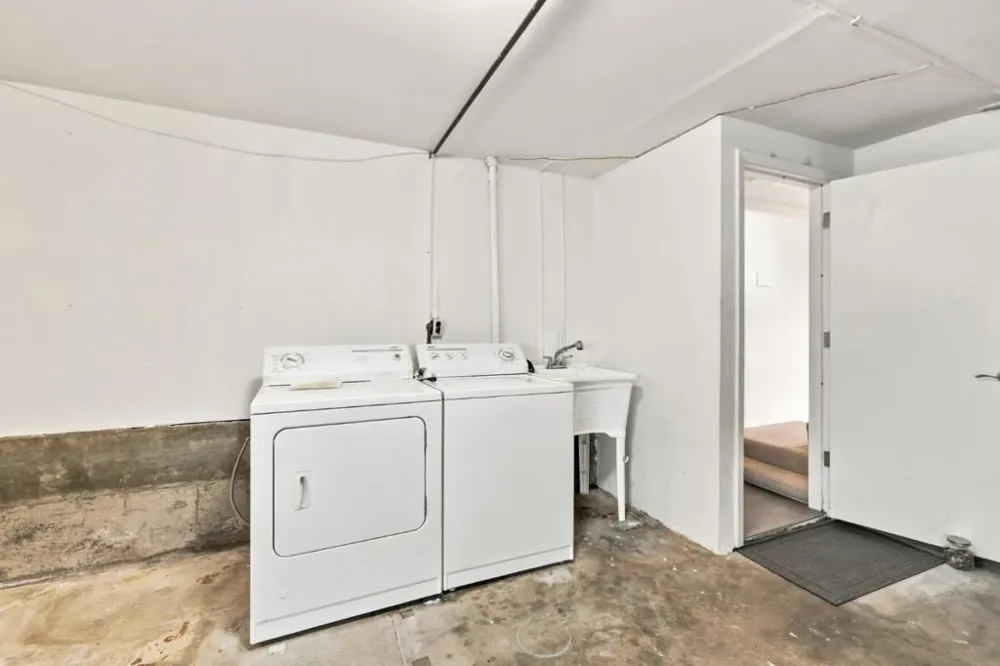 217 Del Prado Drive Daly City, CA 94015