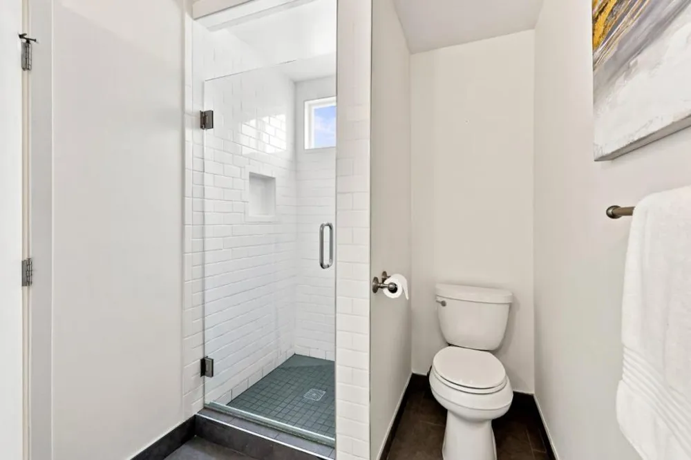 217 Del Prado Drive Daly City, CA 94015