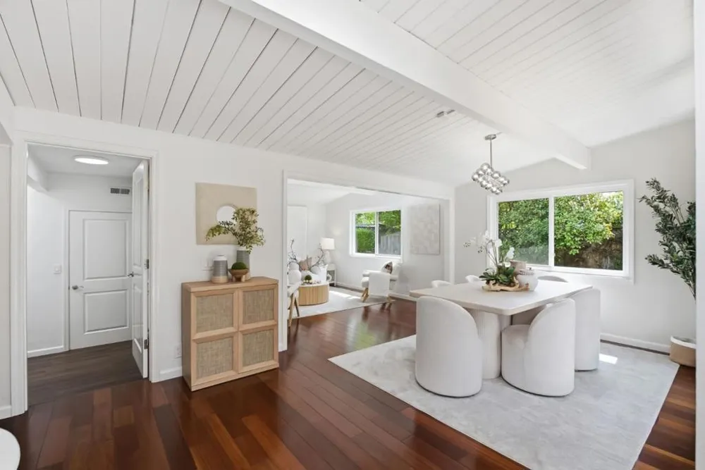 952 Dennis Drive Palo Alto, CA 94303