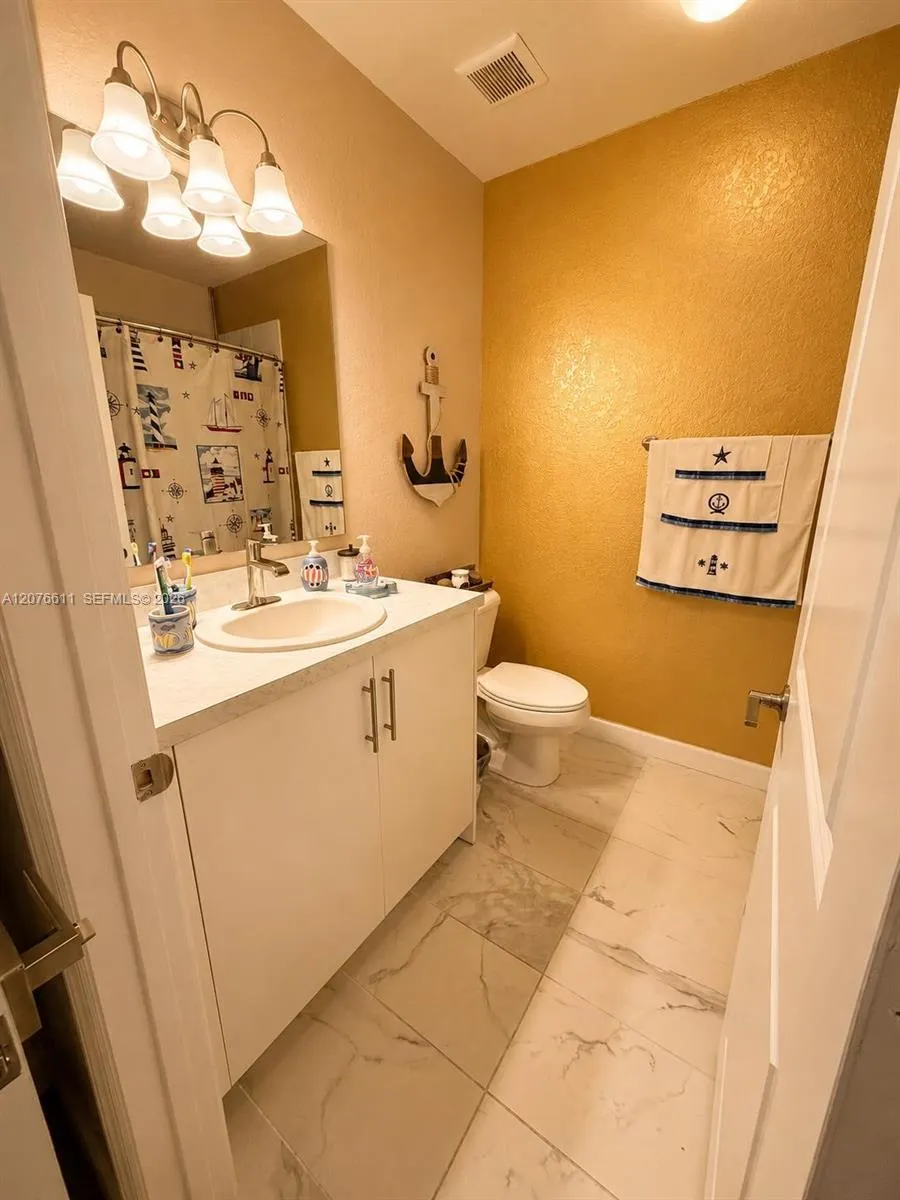 1222 NW 3rd Ln Florida City, FL 33034