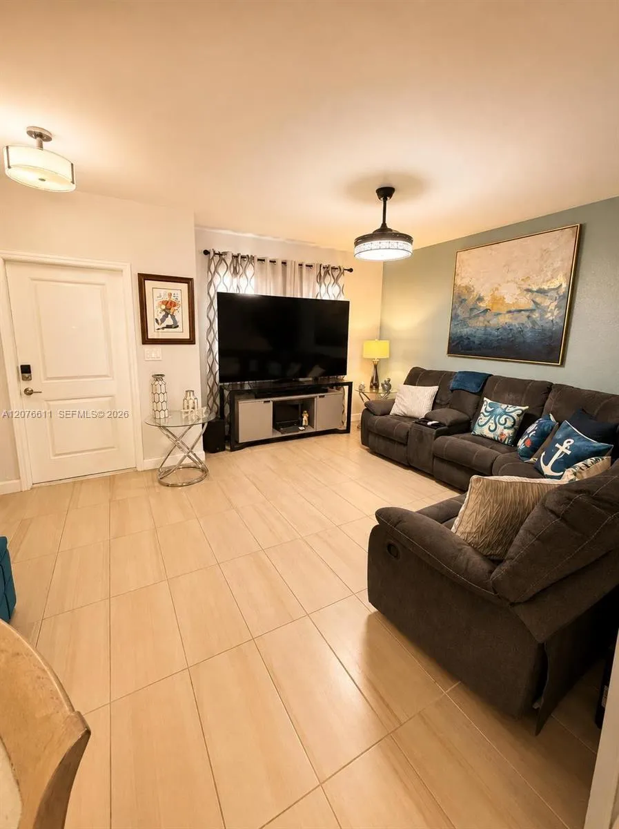 1222 NW 3rd Ln Florida City, FL 33034