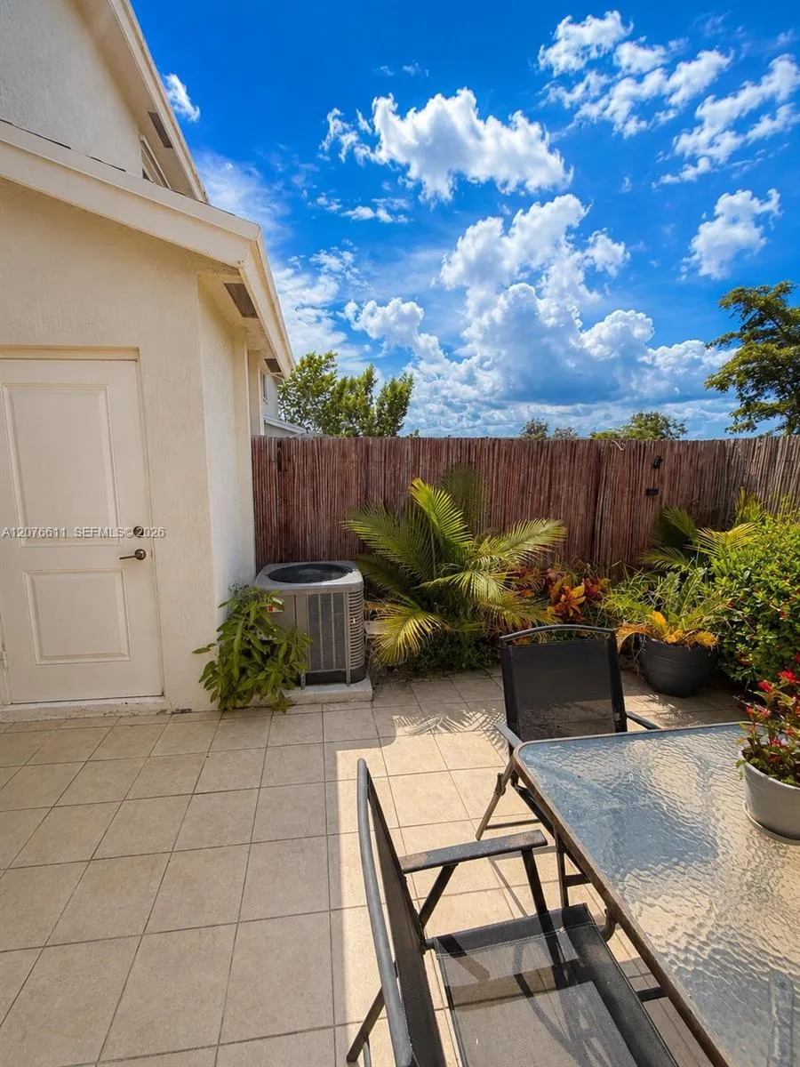 1222 NW 3rd Ln Florida City, FL 33034