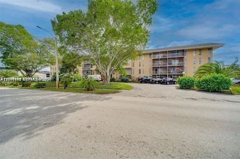 4848 NW 24th Ct #230