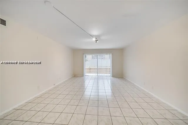 4848 NW 24th Ct #230 Lauderdale Lakes, FL 33313