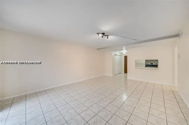 4848 NW 24th Ct #230 Lauderdale Lakes, FL 33313