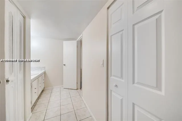 4848 NW 24th Ct #230 Lauderdale Lakes, FL 33313