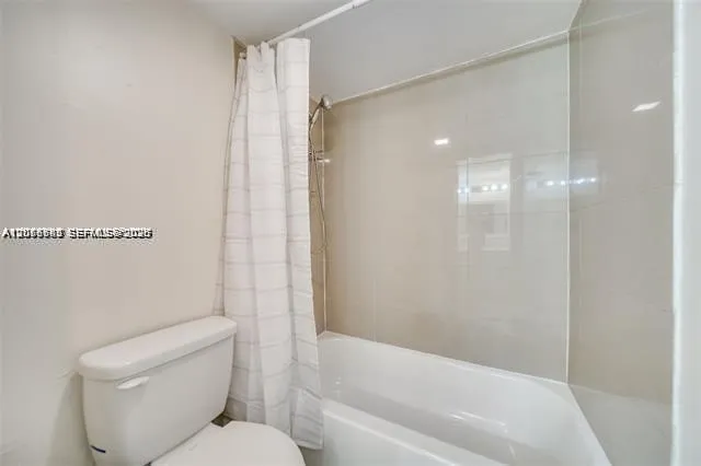 4848 NW 24th Ct #230 Lauderdale Lakes, FL 33313