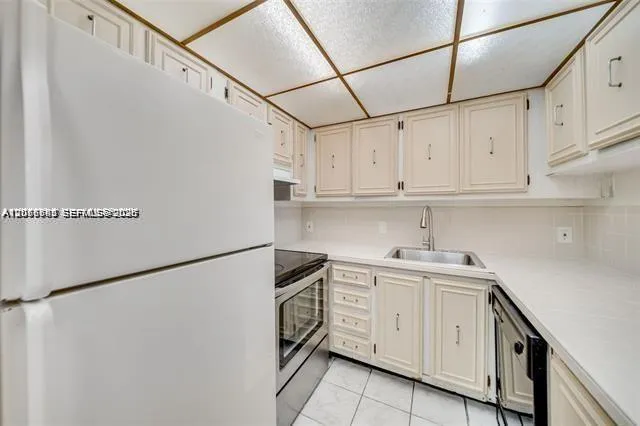4848 NW 24th Ct #230 Lauderdale Lakes, FL 33313
