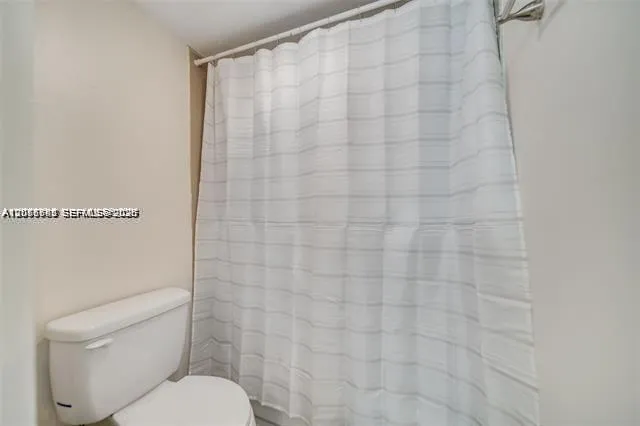 4848 NW 24th Ct #230 Lauderdale Lakes, FL 33313