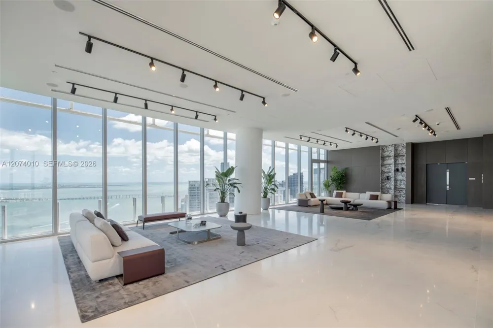 300 Biscayne Boulevard Way #3109W Miami, FL 33131