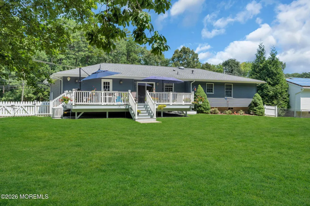368 Leesville Road Jackson, NJ 08527