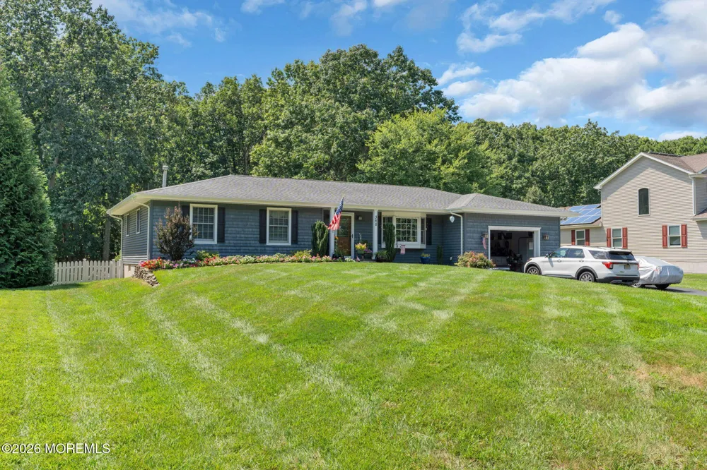 368 Leesville Road Jackson, NJ 08527