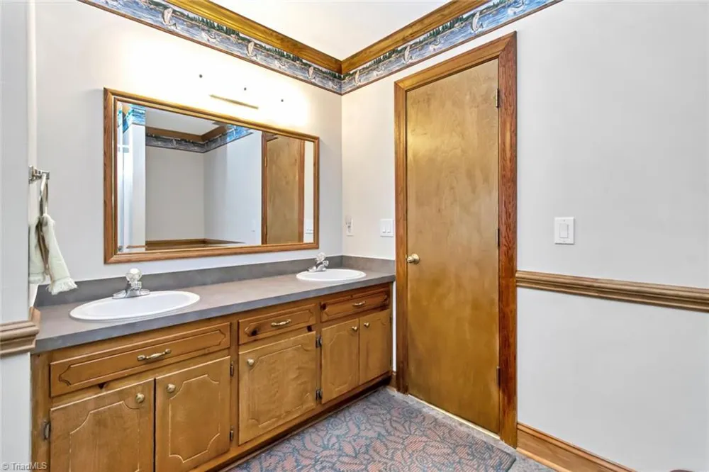 1050 Staghorn Road Purlear, NC 28665