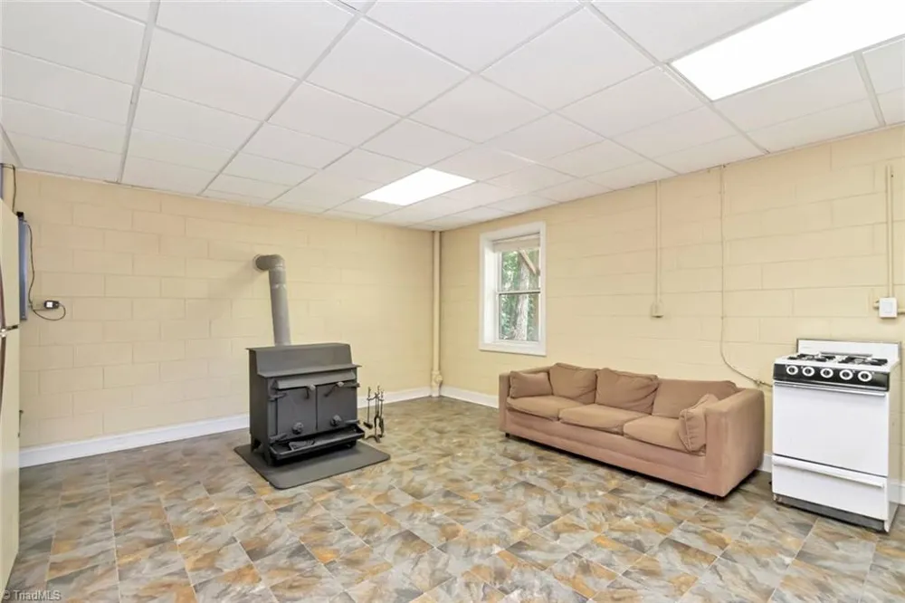 1050 Staghorn Road Purlear, NC 28665