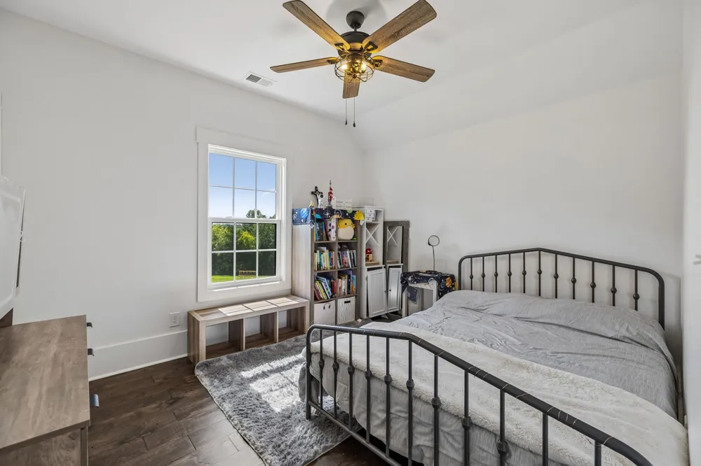 3393 Slayden Marion Rd Cumberland Furnace, TN 37051