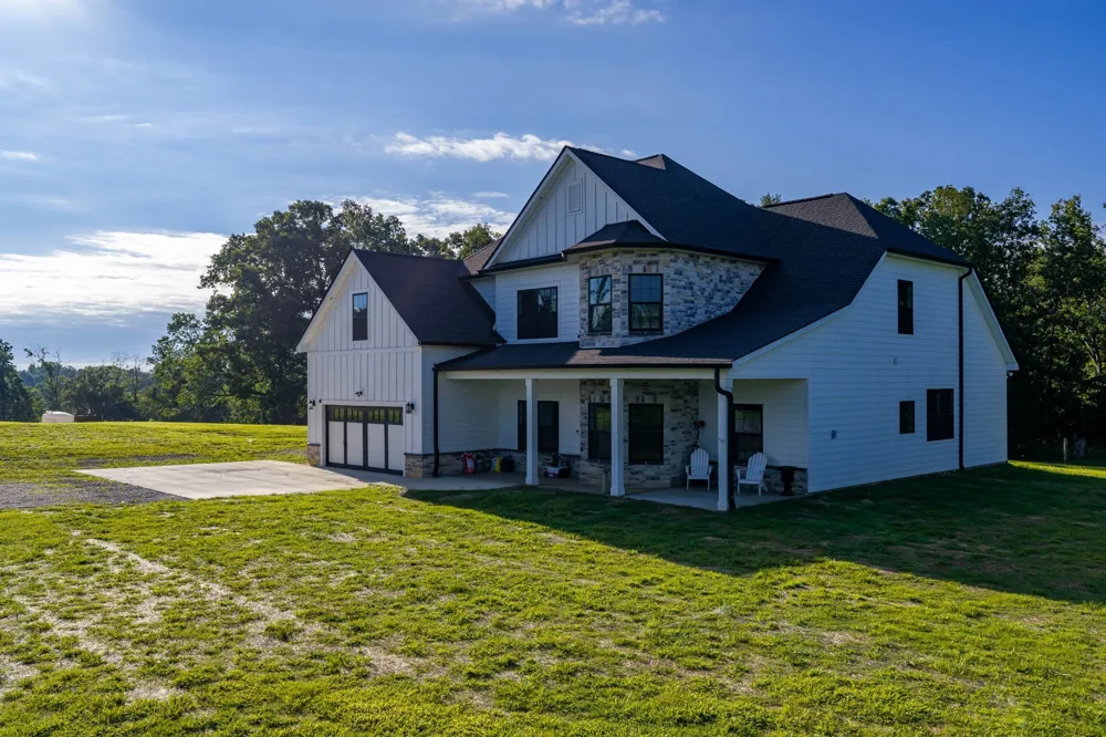 3393 Slayden Marion Rd Cumberland Furnace, TN 37051