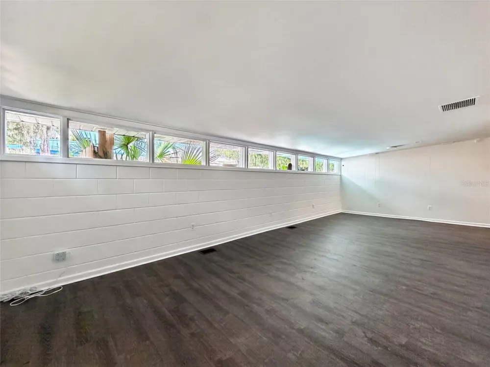325 S 2ND STREET Leesburg, FL 34748