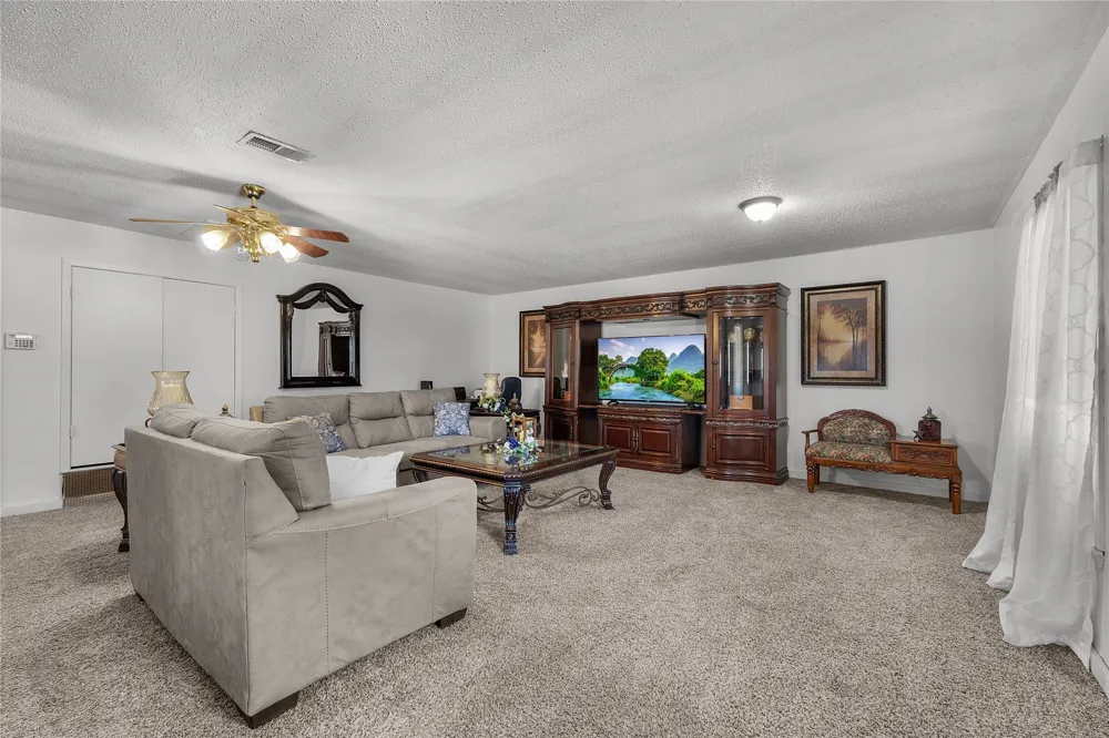 748 Rocky Ridge Lane Weatherford, TX 76085
