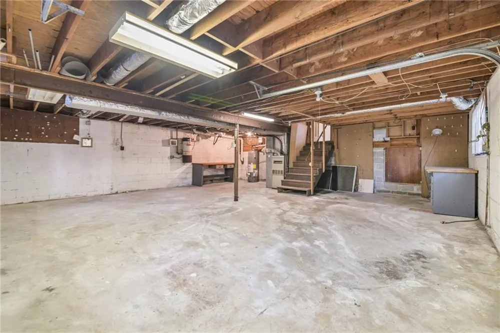 667 Kingswood Court Lithia Springs, GA 30122