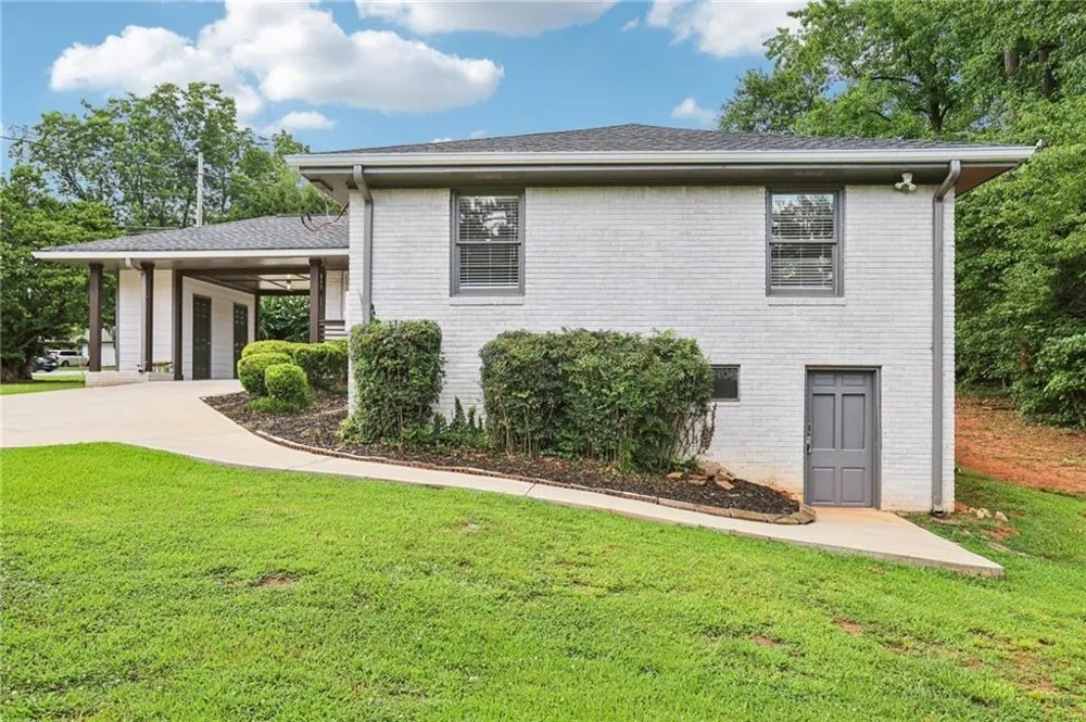 3731 Druid Hills Road Decatur, GA 30033