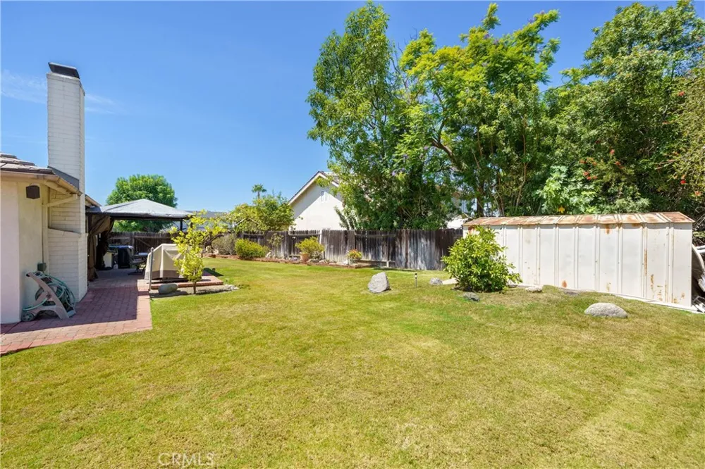 25122 Champlain Laguna Hills, CA 92653
