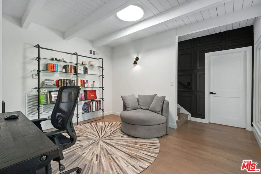 3304 Shelby Drive Los Angeles, CA 90034