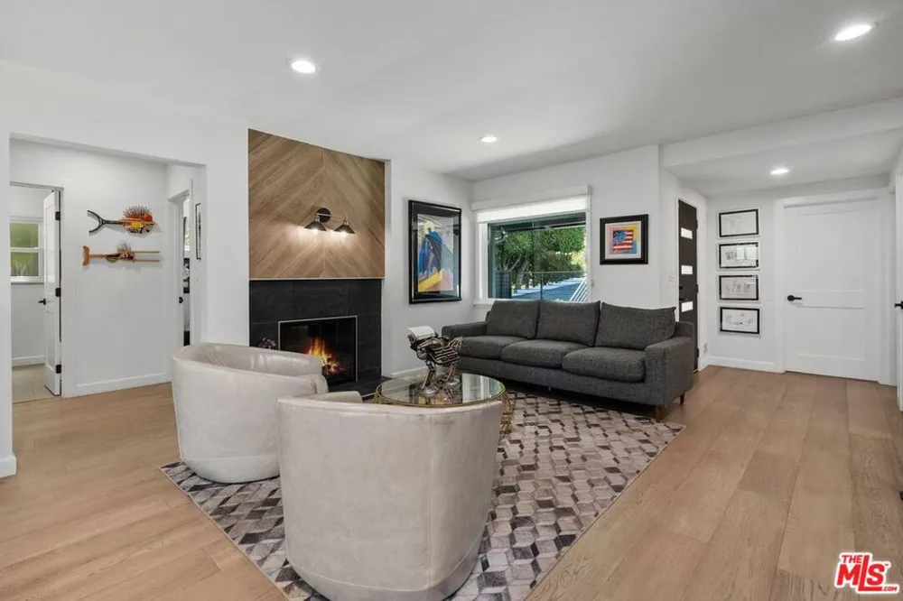 3304 Shelby Drive Los Angeles, CA 90034