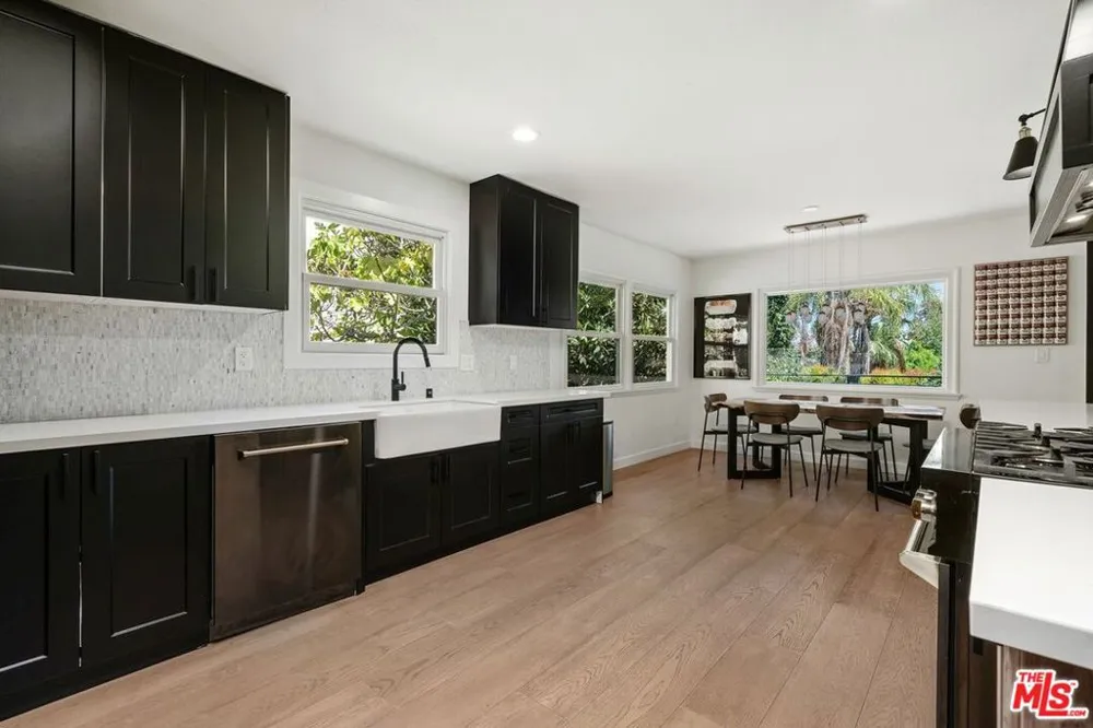 3304 Shelby Drive Los Angeles, CA 90034