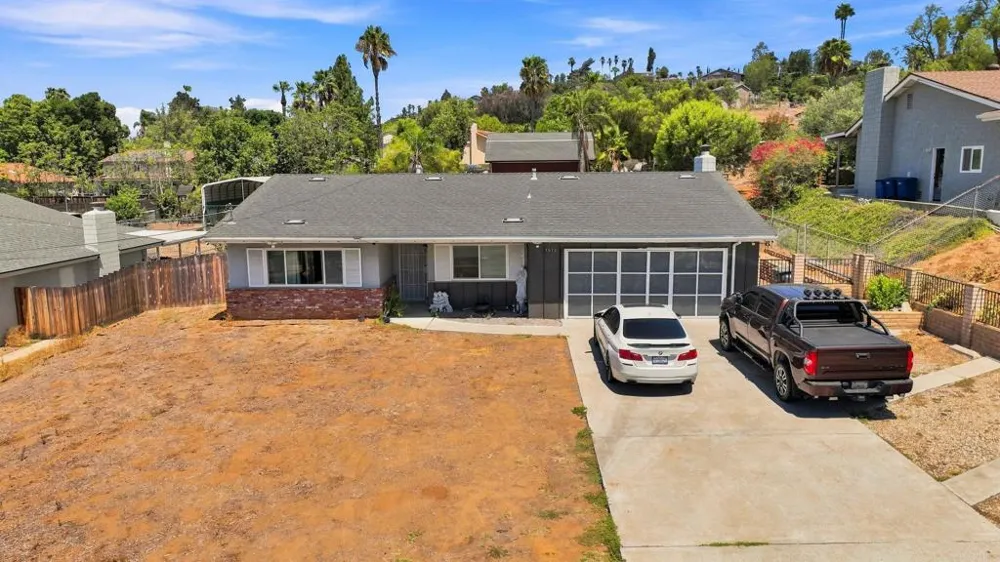 1572 Hidden Mesa Road El Cajon, CA 92019