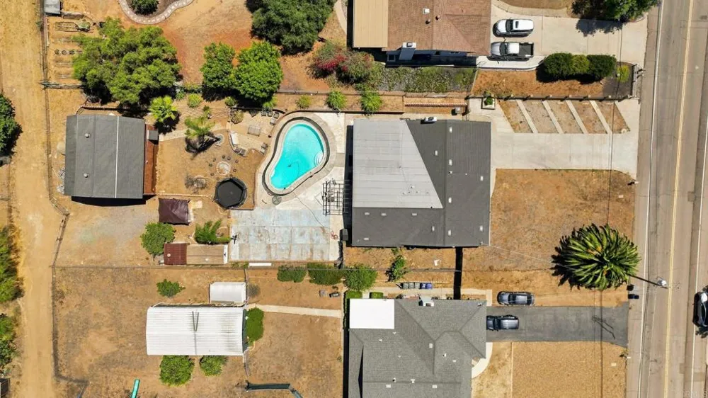 1572 Hidden Mesa Road El Cajon, CA 92019