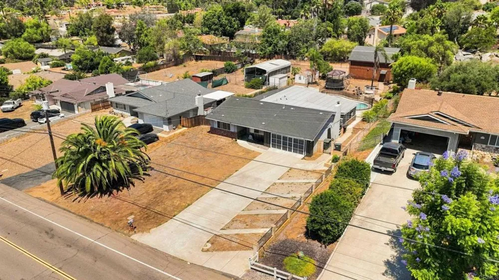 1572 Hidden Mesa Road El Cajon, CA 92019