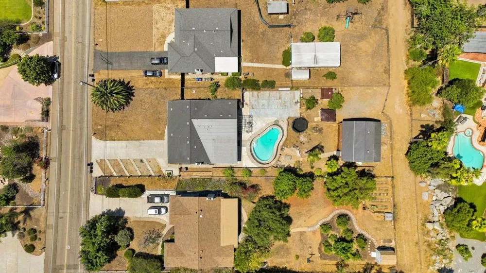 1572 Hidden Mesa Road El Cajon, CA 92019