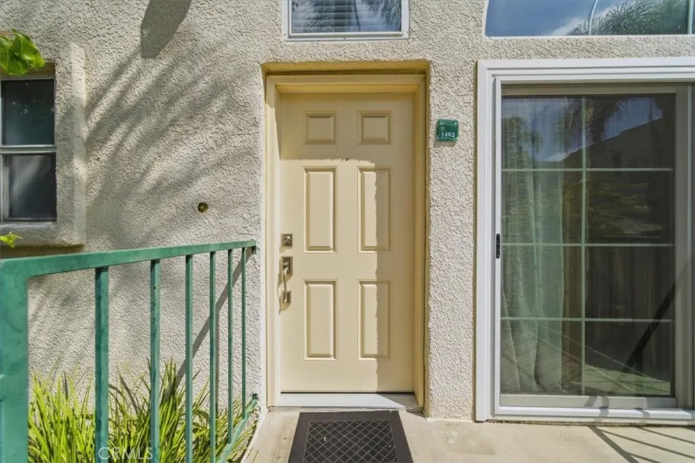 5455 Sylmar #1402 Sherman Oaks, CA 91401