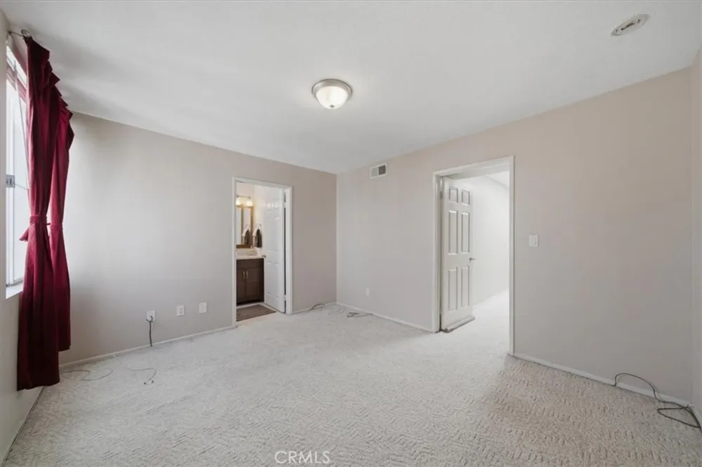 5455 Sylmar #1402 Sherman Oaks, CA 91401