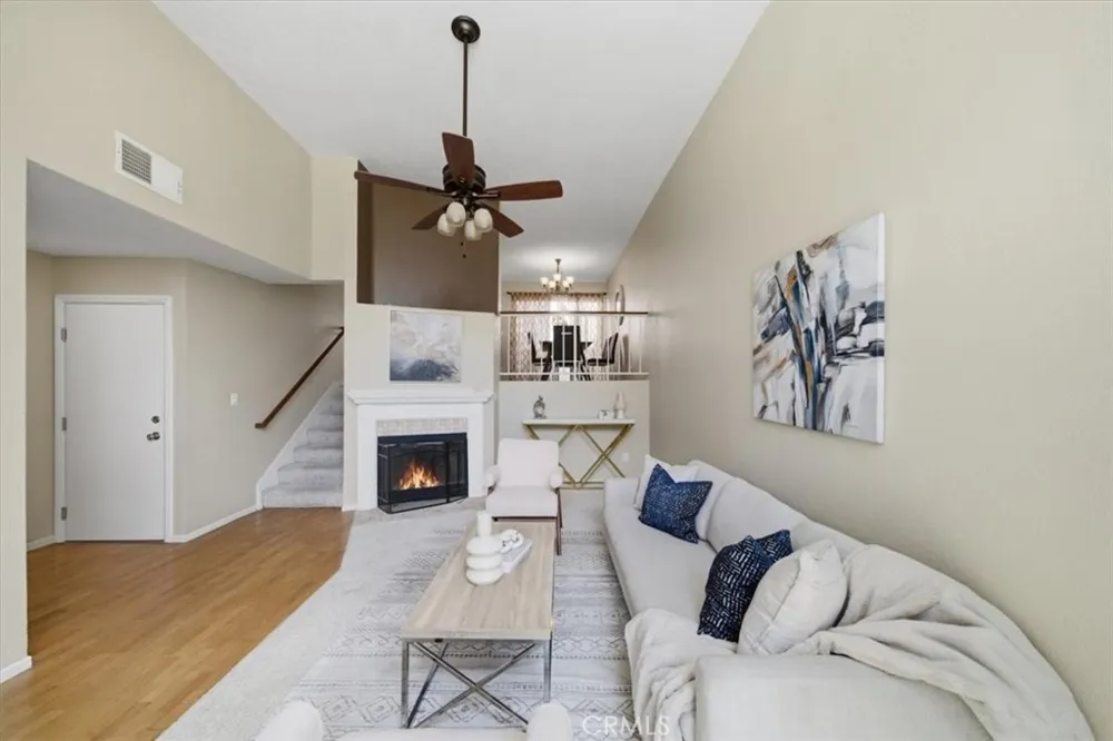 5455 Sylmar #1402 Sherman Oaks, CA 91401