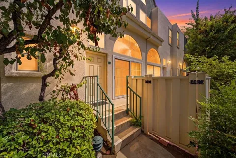 5455 Sylmar #1402