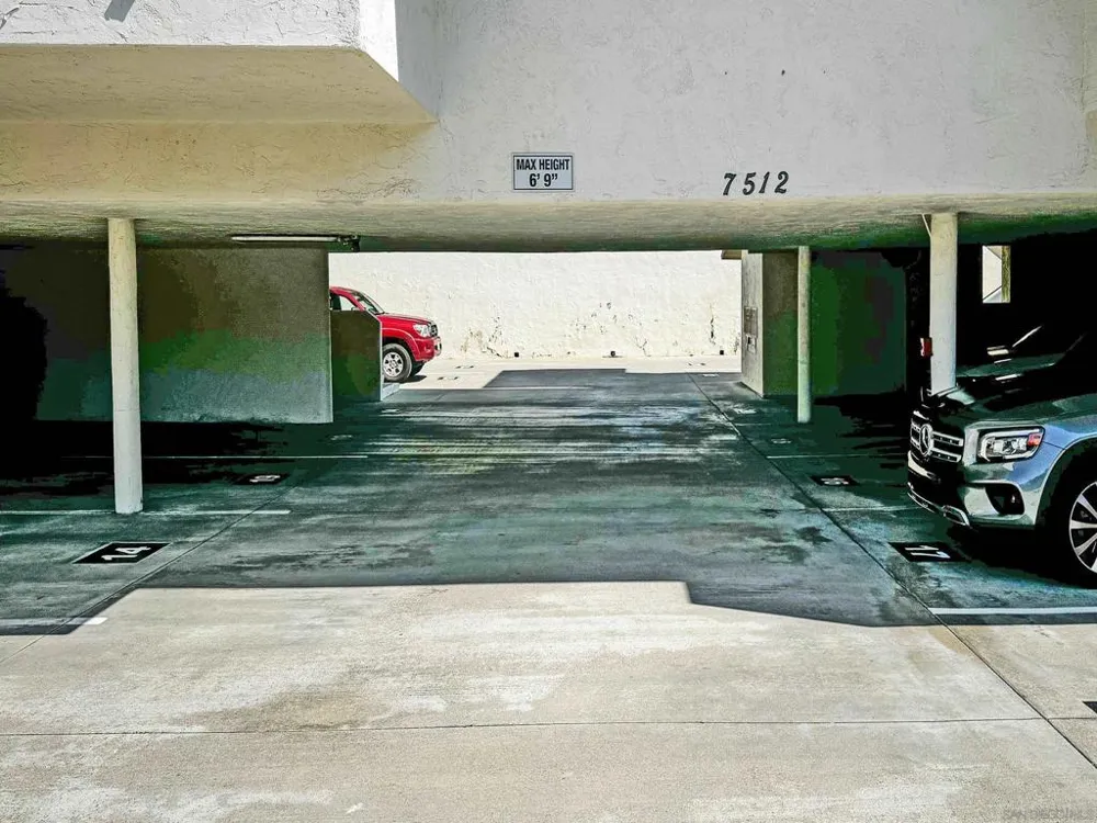 7512 Viejo Castilla #17 Carlsbad, CA 92009