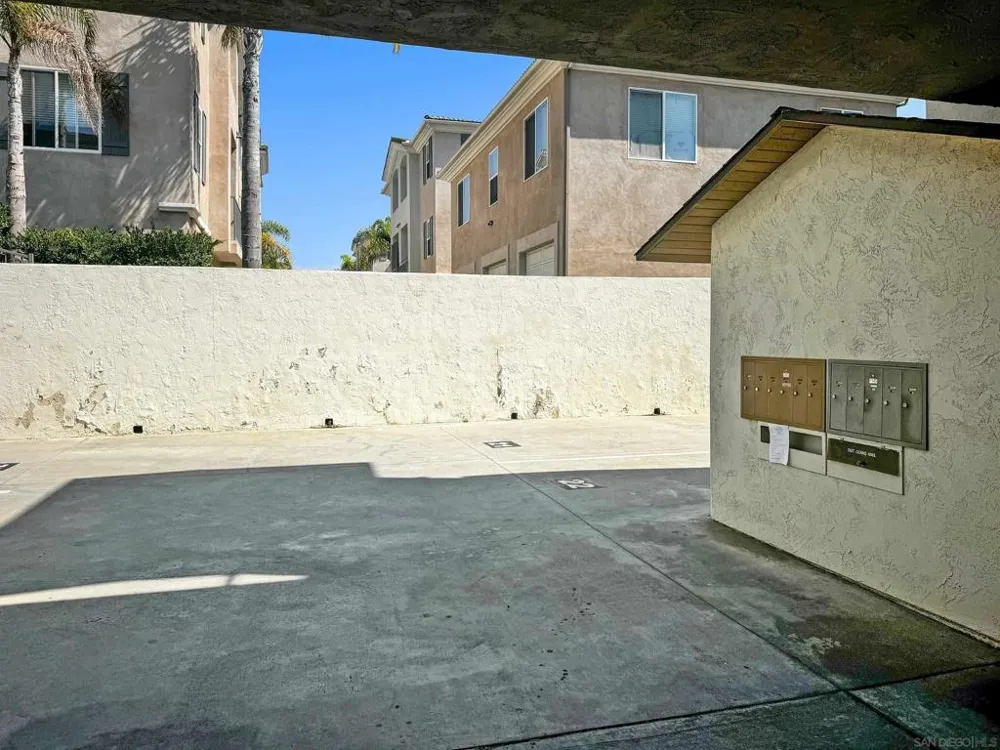 7512 Viejo Castilla #17 Carlsbad, CA 92009