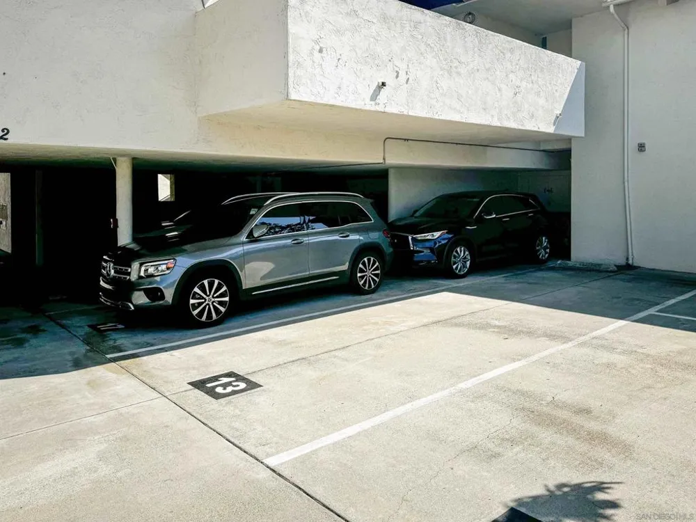 7512 Viejo Castilla #17 Carlsbad, CA 92009