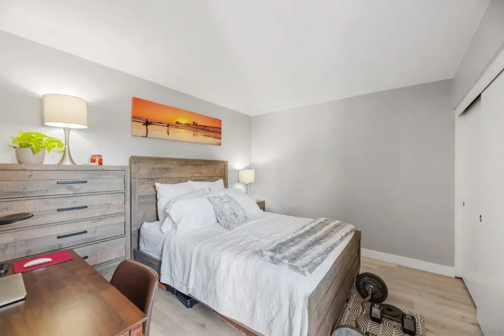 7512 Viejo Castilla #17 Carlsbad, CA 92009