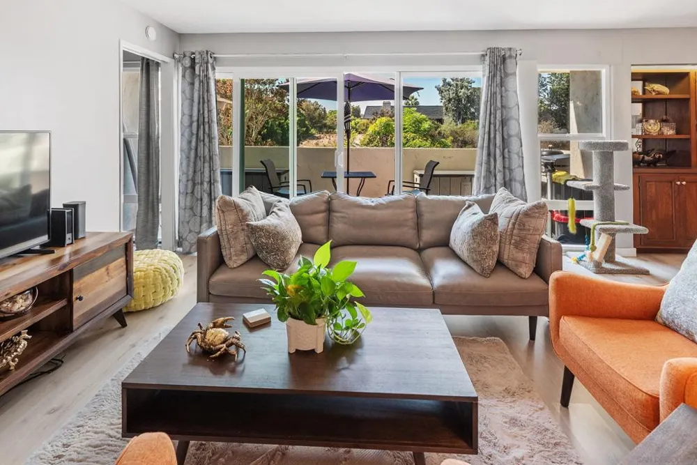 7512 Viejo Castilla #17 Carlsbad, CA 92009