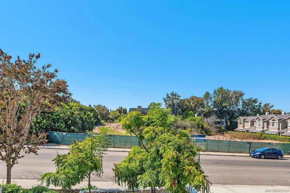 7512 Viejo Castilla #17 Carlsbad, CA 92009